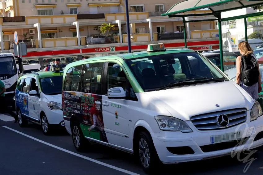 how to get a taxi in gran canaria - Can I hail a taxi in Gran Canaria
