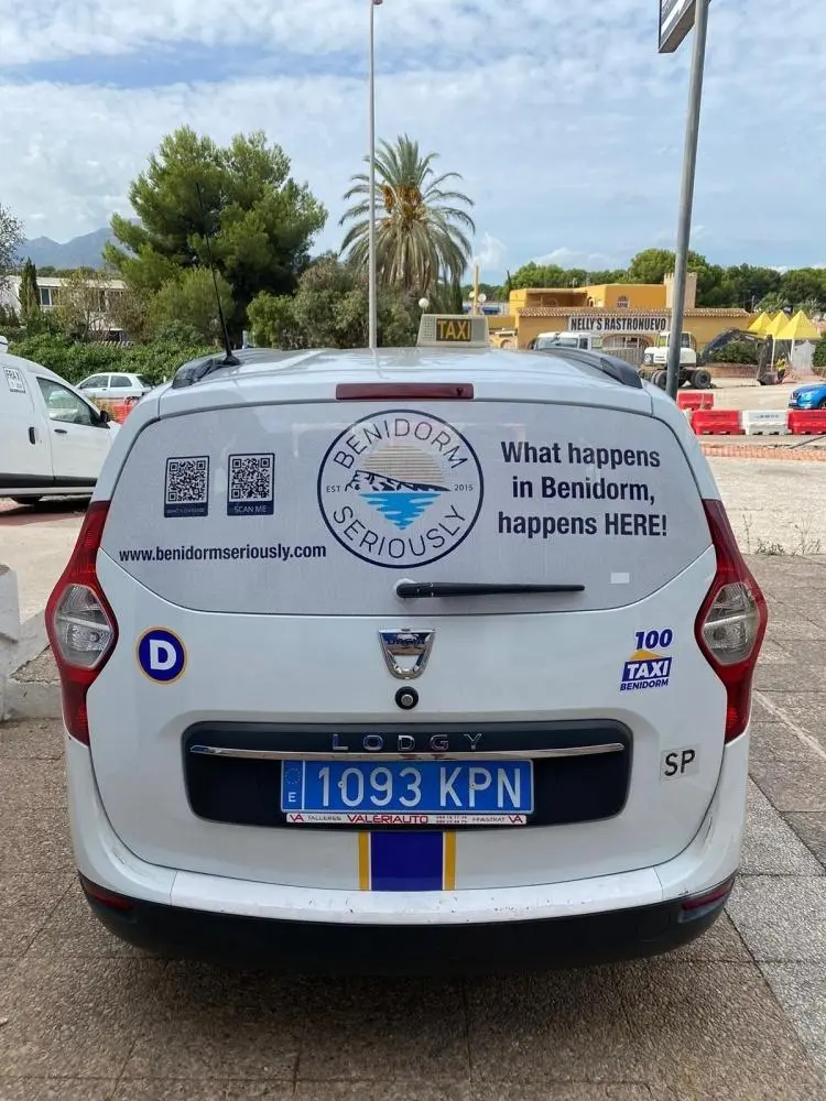 how to get a taxi in benidorm - Can you pay card in taxi