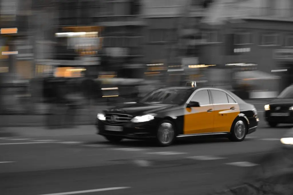 taxi aeropuerto barcelona a sants - Cómo ir de Aeropuerto Barcelona a estación Sant