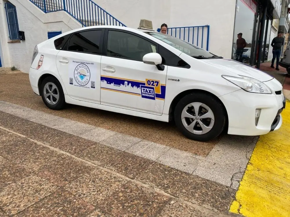 taxi benidorm - Cómo llamar a un taxi en Benidorm