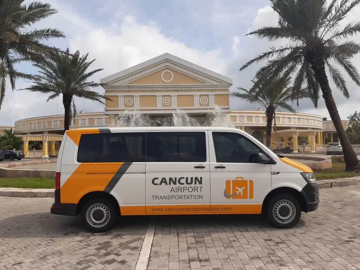 taxi aeropuerto cancun a zona hotelera - Cómo me traslado del aeropuerto de Cancún a zona hotelera