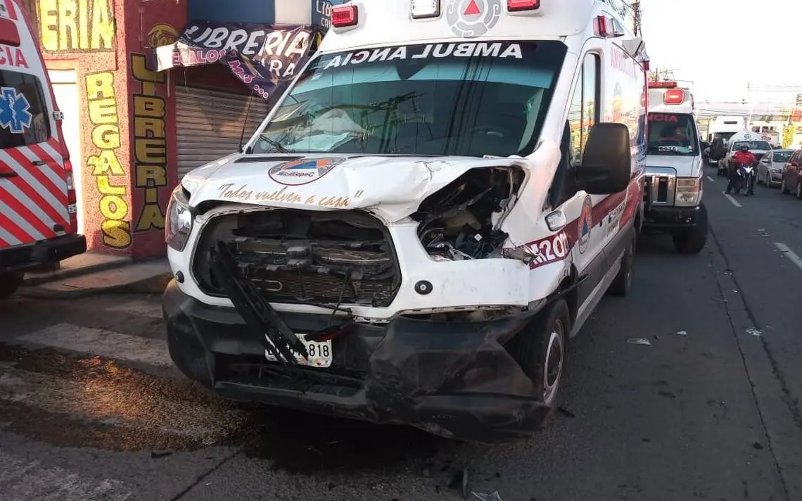 accidente ambulancia taxi - Cómo se coloca la ambulancia en un accidente