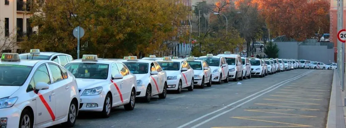 para de taxi - Cómo se dice taxista en España