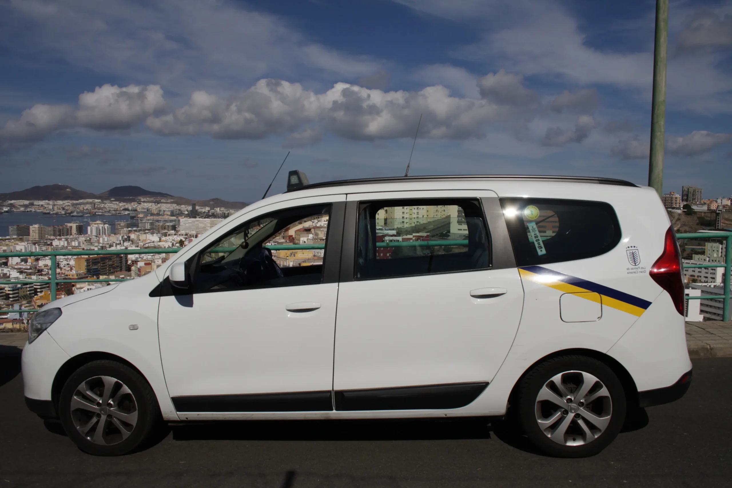taxi para perros las palmas - Cómo viajar a Canarias con un perro