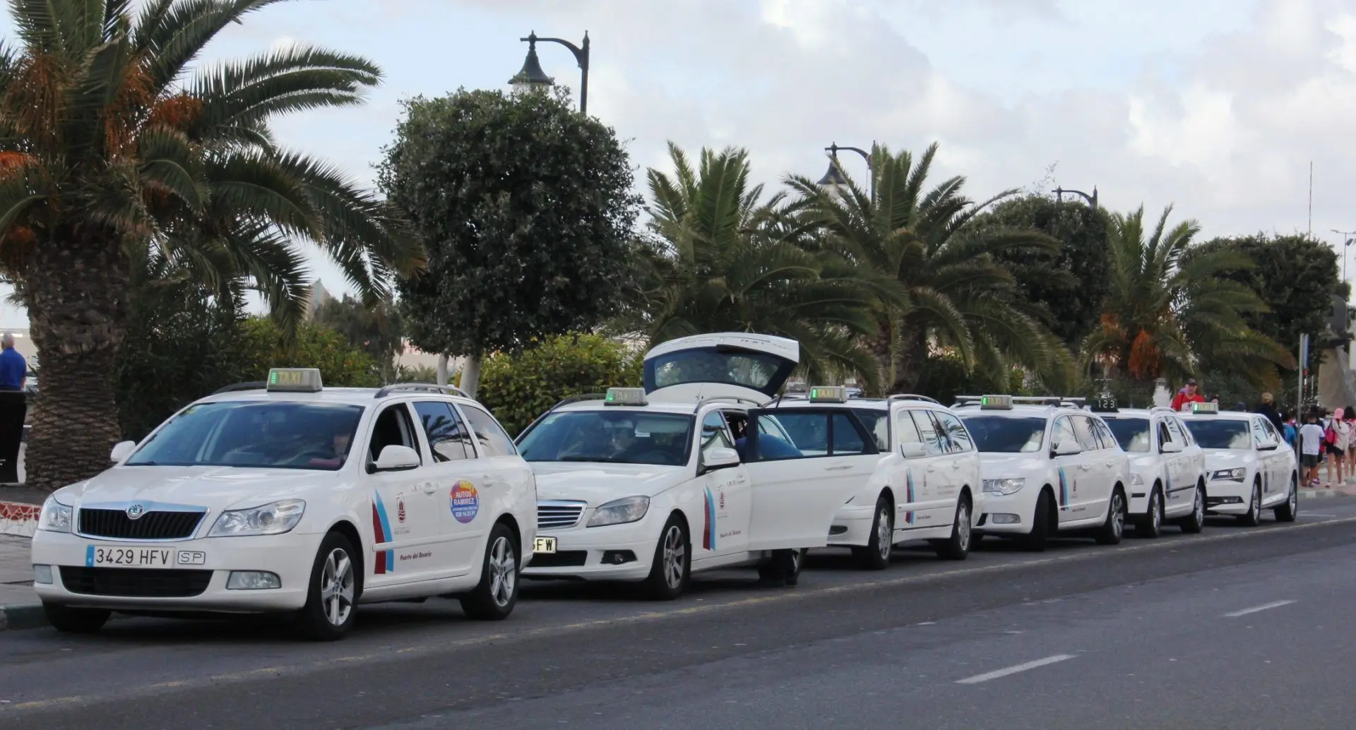 taxi puerto del rosario aeropuerto - Cuánto cuesta el taxi del aeropuerto de Lima