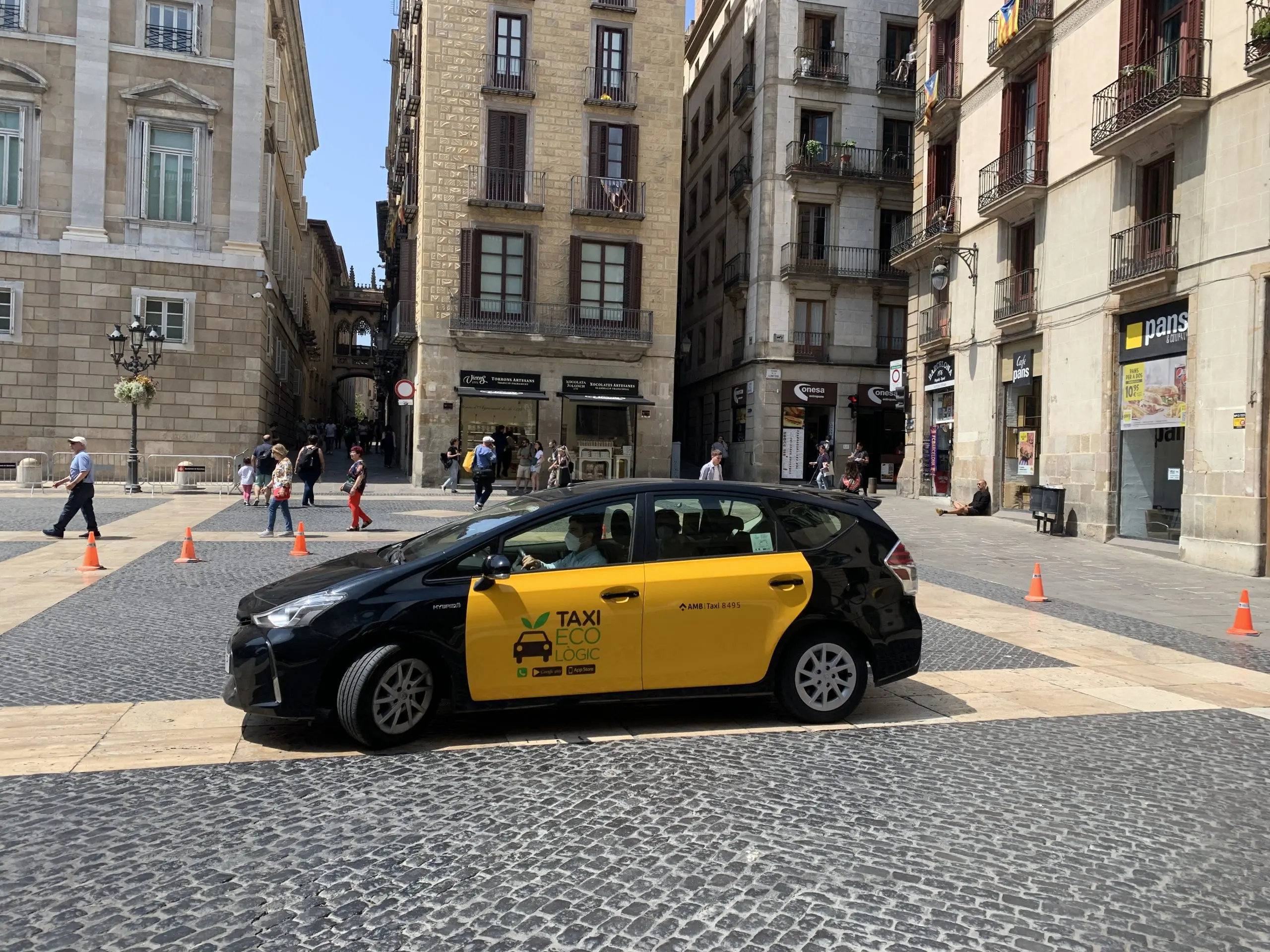 taxi barcelona cadaques - Cuánto cuesta ir de Barcelona a Cadaqués
