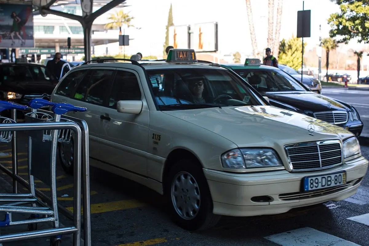 cascais to lisbon airport taxi - Cuánto cuesta ir de Lisboa a Cascais