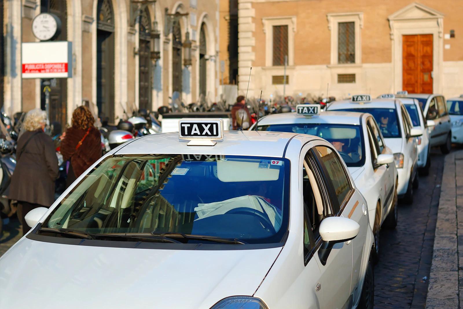 taxi en roma - Cuánto cuesta un taxi en Roma