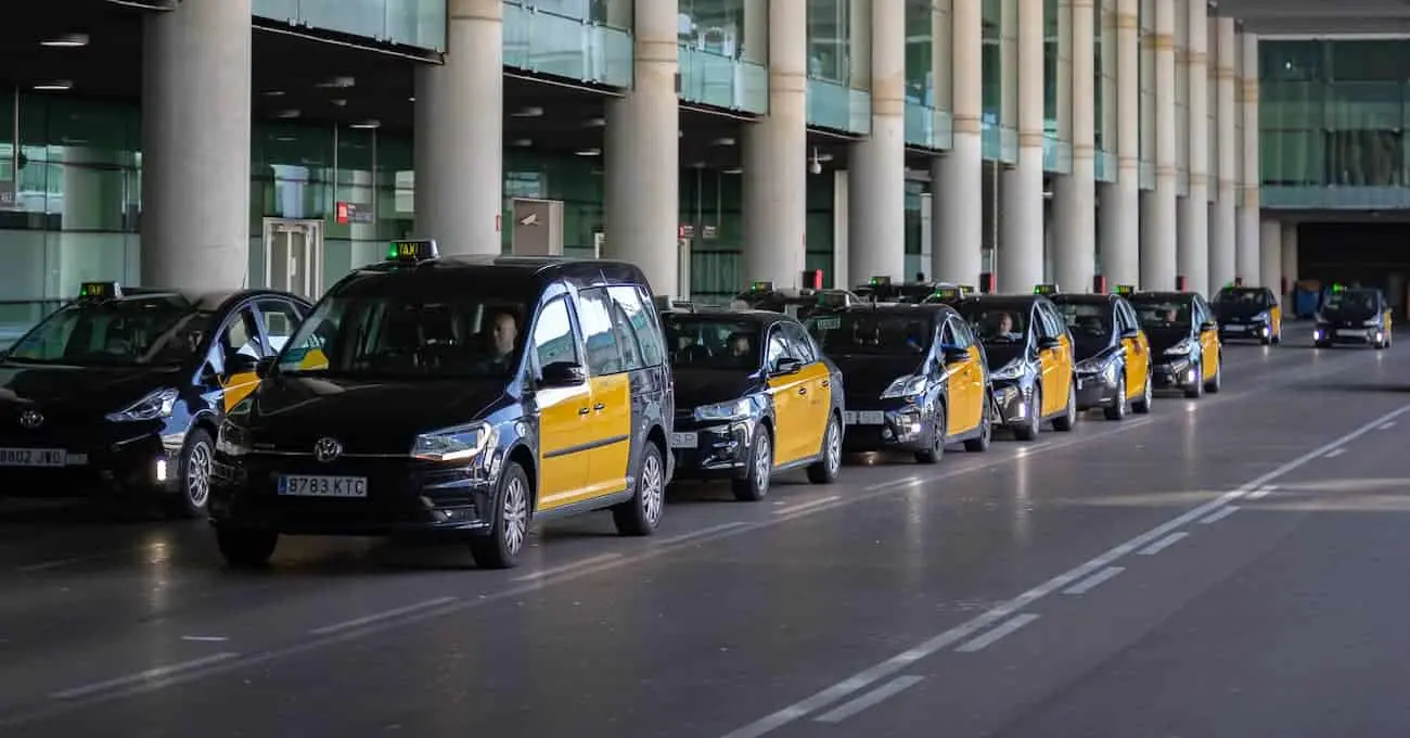 taxi barcelona airport to centre - Cuánto se tarda del aeropuerto al centro de Barcelona
