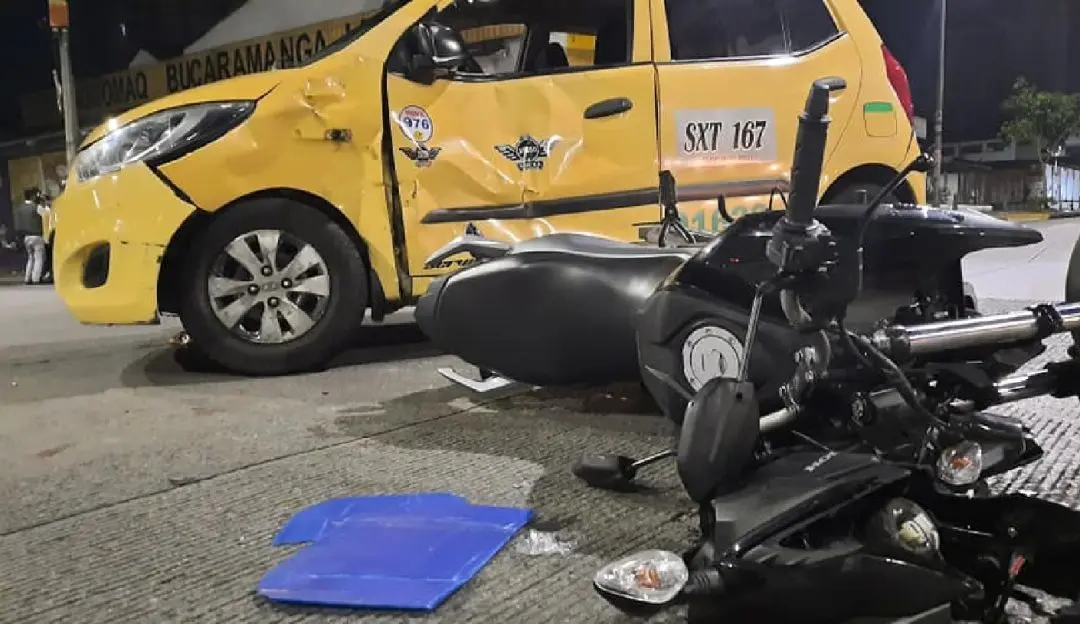 accidente taxi y moto - Cuántos accidentes de motos hay al año en España