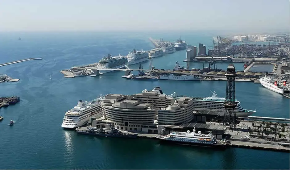 barcelona cruise port to airport taxi fare - How far is Barcelona cruise terminal to airport