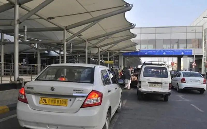 new delhi airport taxi - How much is a taxi from New Delhi airport to city Centre