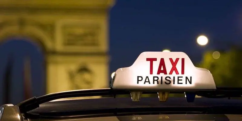 how to get a taxi in paris - Is it easy to find a taxi in Paris