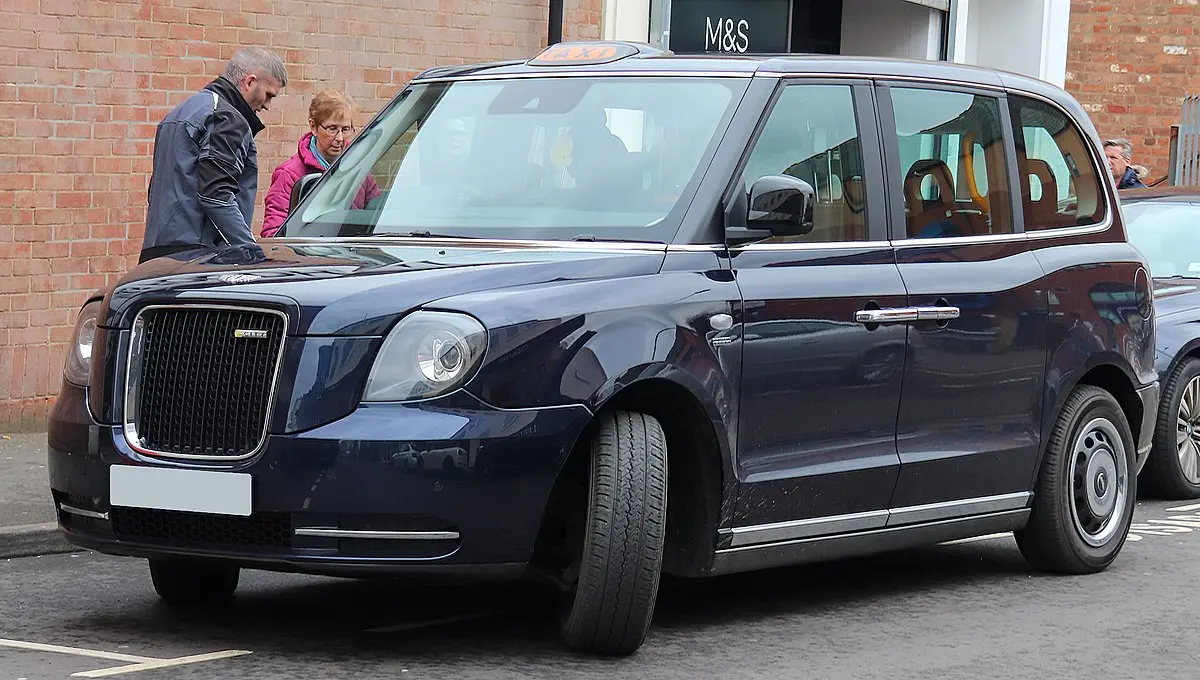 lti london taxi - Is LEVC taxi a hybrid