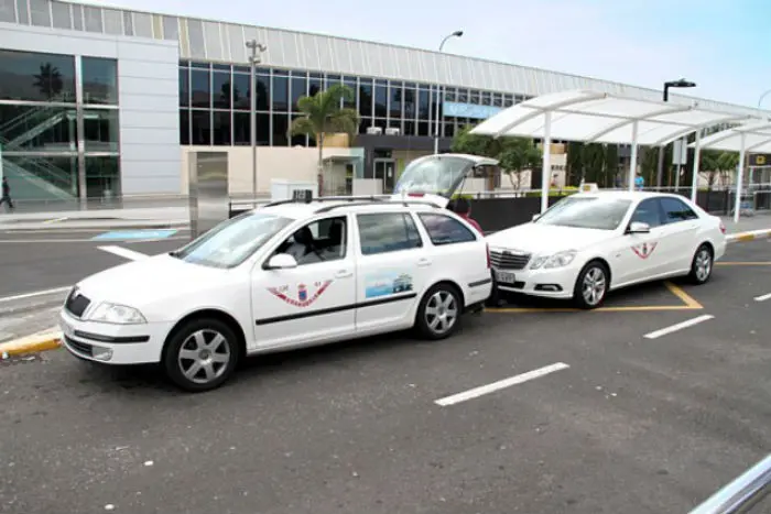 taxi tenerife south airport - Is there a taxi app in Tenerife