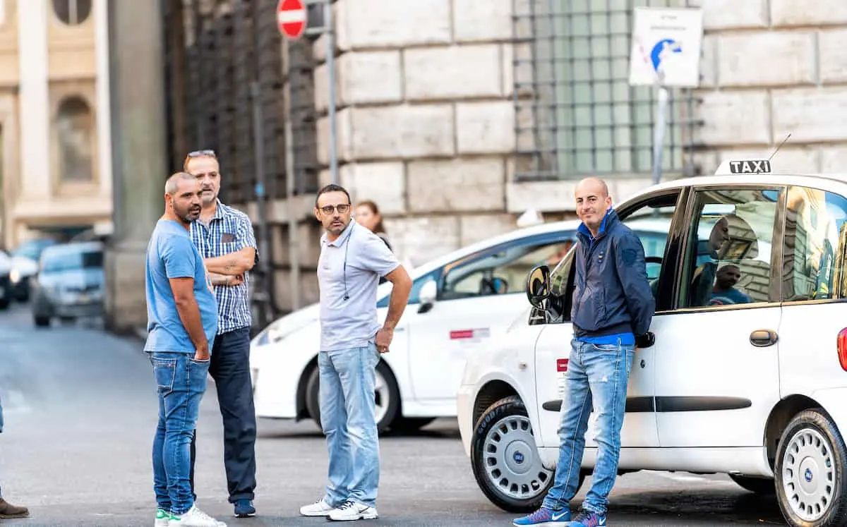 cost of taxi from rome airport to city centre - What is the cheapest way to get from airport to Rome city Centre