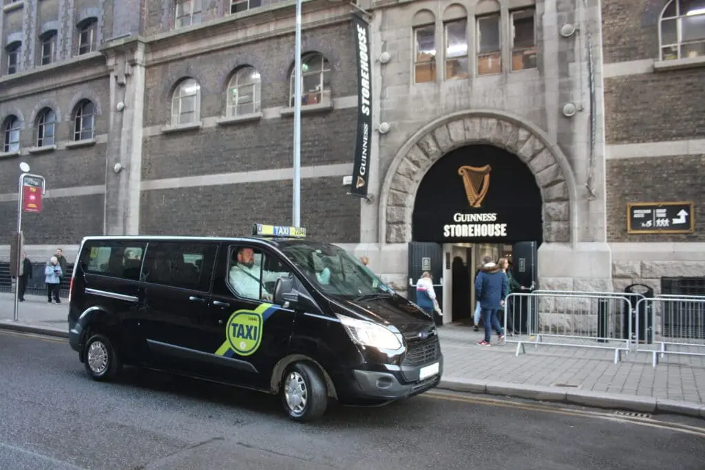 cost of taxi from dublin airport to city centre - What is the cheapest way to get from the Airport to Dublin